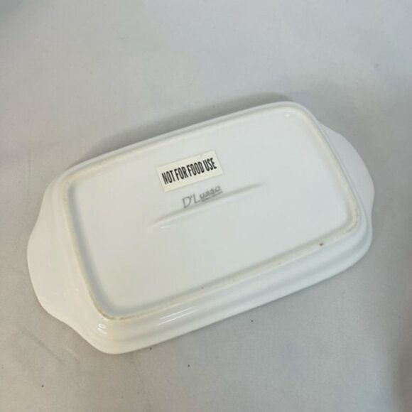 D'Lusso Home Collections White Silver Oil & Vinegar Plate Set Excellent conditio - Picture 10 of 10